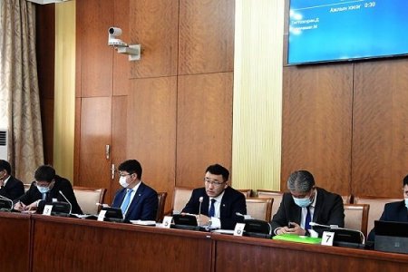 Нийслэл Улаанбаатар хотын эрх зүйн байдлын тухай хуулийн төслийн анхны хэлэлцүүлгийг хийв