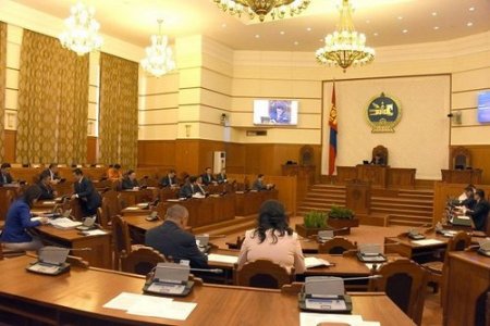  Чуулганы хуралдааныг ирц бүрдээгүйн улмаас 15.00 цаг хүртэл хойшлууллаа