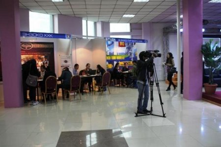 Нээлттэй ажлын байр зарлагдах хөдөлмөрийн яармаг болно
