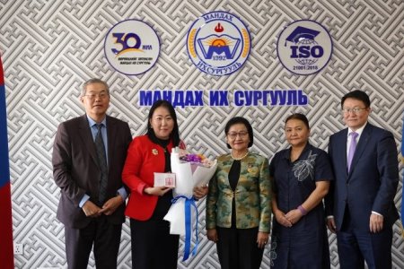 BURMAA.O, DR. PROF, THE DIRECTOR OF GRADUATE SCHOOL OF MANDAKH UNIVERSITY HAS BEEN AWARDED WITH “GOLD STAR MEDAL”