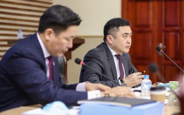 БОЛОВСРОЛЫН ЕРӨНХИЙ ХУУЛИЙН ТӨСӨЛД ҮЕ ҮЕИЙН САЙД, ДЭД САЙД, ТӨРИЙН НАРИЙН БИЧГИЙН ДАРГА НАР САНАЛАА ИЛЭРХИЙЛЛЭЭ  