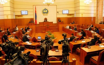 Монгол Улсын Үндсэн хуулийн цэцийн гишүүнийг томилох, чөлөөлөх тухай асуудлыг хэлэлцэнэ