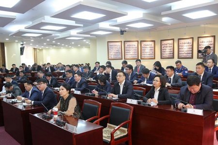 Нийслэлийн удирдах ажилтны шуурхай зөвлөгөөн боллоо