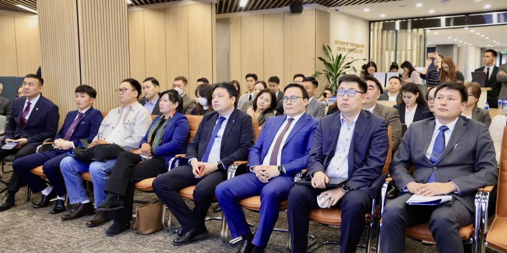 “Хөрөнгө оруулагч-Дипломат ёс ба төрийн албан хаагчийн ёс зүй” арга хэмжээ боллоо