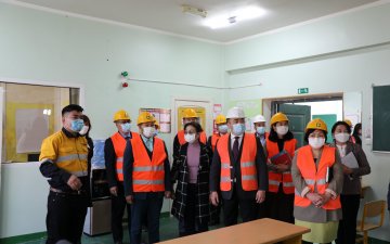 ӨМНӨГОВЬ АЙМАГ ДАХЬ ПОЛЕТЕХНИКИЙН КОЛЛЕЖИЙН ҮЙЛ АЖИЛЛАГААТАЙ ТАНИЛЦЛАА