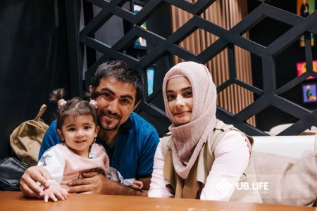 2 настай Туана Инжу охин эх эцгээсээ салаад Монголд ганцаараа үлдэх нь