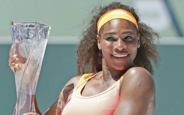 Серена Уильямс найм түрүүлсэн тэмцээнээ тав дахиа өнжинө 