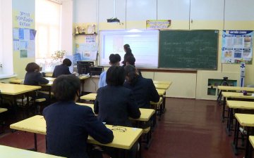 Сурагчдын эсрэг хүчирхийлэл үйлдэгчдийн 15 хувийг сургуулийн багш нар эзэлж байна