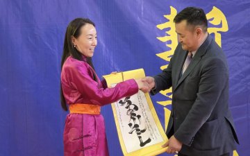 Чадварлаг багш нартаа баяр хүргэе.