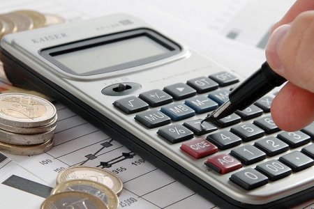 2025 оны төсвийн бодлогыг томоохон бүтээн байгуулалтыг эхлүүлэх, эдийн засгийн өсөлтийг тэлж өрхөд чиглүүлэхээр тодорхойлж байна