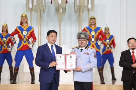 Монгол Улсын Ерөнхийлөгч У.Хүрэлсүх цэргийн дээд цол хүртээв