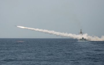 Иранд байлдааны сургуулилтын үеэр өөрсдийн хөлгийг харвасны улмаас 19 цэрэг амь үрэгдлээ