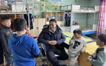 БОЛОВСРОЛ, ШИНЖЛЭХ УХААНЫ САЙД Л.ЭНХ-АМГАЛАН ХӨВСГӨЛ АЙМАГТ АЖИЛЛАЖ БАЙНА