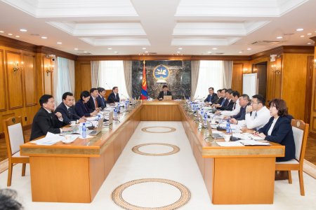 “Төрөөс газрын тосны салбарыг хөгжүүлэх талаар 2027 он хүртэл баримтлах бодлого”-ыг баталлаа 