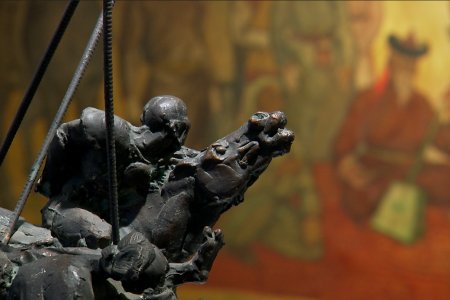 Монголын уран зургийн галерейд үе үеийн 600 гаруй зураачийн 4000 орчим бүтээл хадгалагдаж байна