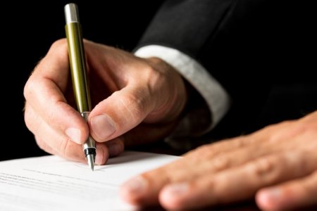 Ажлын байранд урьж байна