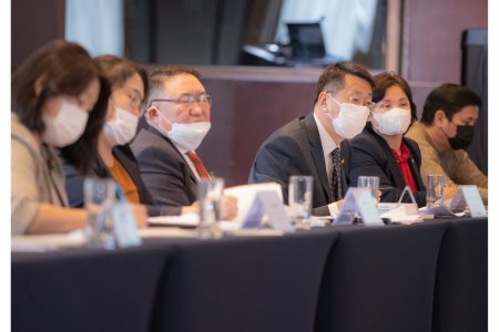 ХҮҮХДИЙН ХӨГЖЛИЙН АЛТАН ҮЕ БУЮУ АМЬДРАЛЫН ЭХНИЙ 1000 ХОНОГИЙН ХӨГЖЛИЙГ ЧУХАЛЧИЛЖ БАЙНА