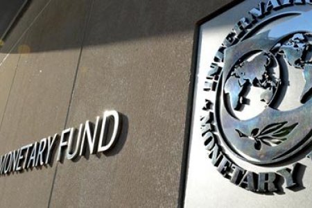BBC: Дэлхийн эдийн засгийн гуравны нэг нь уналтад орно