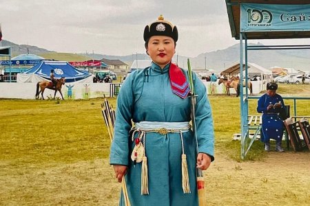 ДАШИНЧИЛЭН СУМЫН ХАРВААЧ М.МӨНХЗУЛ УЛСЫН НААДАМД ДӨРӨВДҮГЭЭР БАЙР ЭЗЭЛЛЭЭ