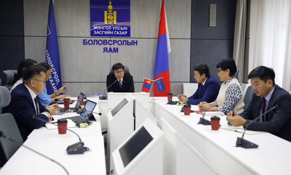 Ерөнхий боловсролын багшийн хөдөлмөрийн зах зээлийн тойм шинжилгээг хийв