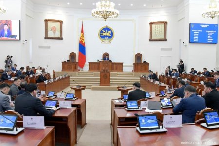 Монгол Улсын хөгжлийн 2027 оны төлөвлөгөөг баталж, хуулийн төслүүдийн хэлэлцэх эсэх асуудлыг шийдвэрлэлээ
