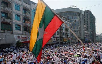 Мьянмарт болсон жагсаалын үеэр 82 хүн амиа алджээ