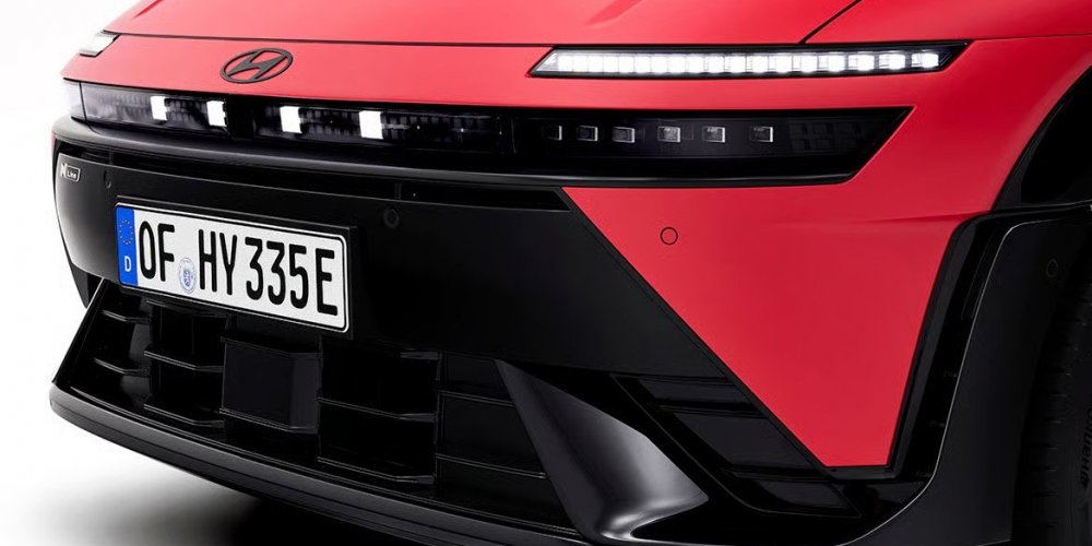 Hyundai Motor Introduces IONIQ 3: Aero Hatch Elevates EV Technology for Simple, Spacious and Intuitive Mobility