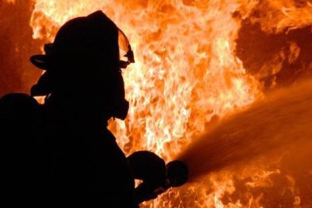 ОБЕГ: Дөрвөн хүүхэд гэртэйгээ шатаж, амиа алджээ