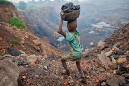 Дэлхий даяар 5-17 насны 160 сая гаруй хүүхэд тэвчишгүй хөдөлмөр эрхэлж байна