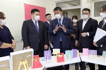 Туршилтаар нийслэлийн 30 цэцэрлэгт ээлжийн багш ажиллуулж, цагийн хуваарийг уртасгана