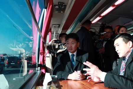 Ерөнхий сайд У.Хүрэлсүх Нийслэлийн Засаг даргын Явуулын ажлын байранд зочиллоо