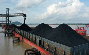 Индонезийн засгийн газар нүүрсний экспортоо түр хугацаагаар зогсоожээ