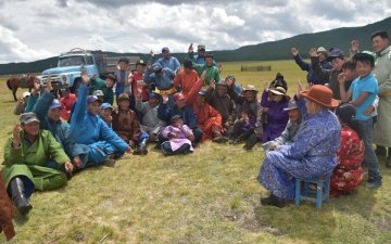 We are supporting the development of herders by organizing a “Pasture User Group”