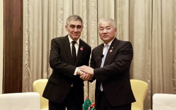 ТУРКМЕНИСТАН УЛСЫН ЗАХ ЗЭЭЛД ХӨДӨӨ АЖ АХУЙН БАРАА, БҮТЭЭГДЭХҮҮН НИЙЛҮҮЛЭХ, ХУДАЛДААГ ӨРГӨЖҮҮЛЭХ АСУУДЛААР САНАЛ СОЛИЛЦЛОО
