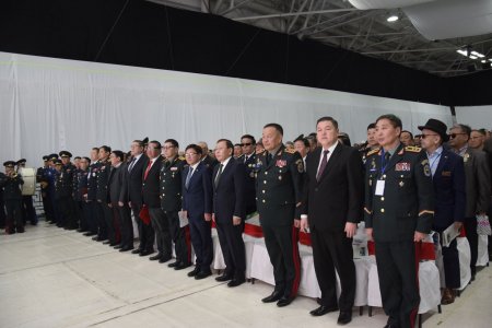 ЭХ ОРНЫ ТӨЛӨӨ ТАНГАРАГ ӨРГӨСӨН МӨРДЭСТНҮҮД НЭГДЭН ЧУУЛЖ БАЙНА