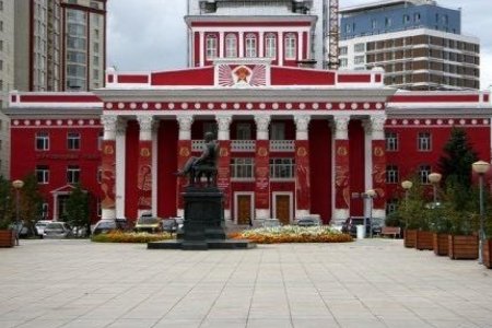 Нийслэлд соёл урлагийн үйл ажиллагаа эрхлэгч театруудад хяналт, шалгалт хийлээ