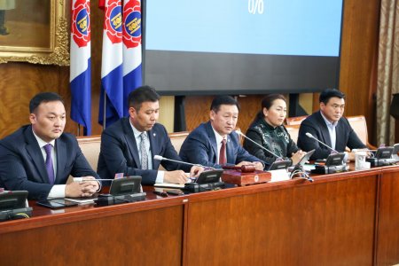 МАН-ын бүлэг: Ерөнхийлөгчийн өргөн барьсан өрх бүрт 1 сая төгрөгийн тэтгэлэг олгох тогтоолын төслийг хэлэлцэх нь зүйтэй гэж үзлээ 