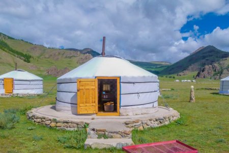 A Guide to Independent Trekking in Mongolia
