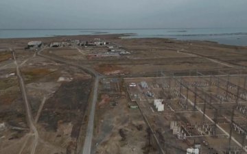 Казахстаны иргэд тус улсын ерөнхийлөгч Касым-Жомарт Токаевын байгаль орчныг бохирдуулж буй нүүрсэн цахилгаан станцаас татгалзаж, цөмийн түлшний эх үүсвэр рүү шилжих саналыг бүрэн дэмжжээ