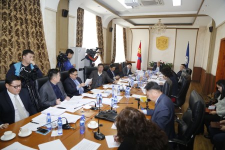 Архи согтууруулах ундаа худалдах, түүгээр үйлчлэх тусгай зөвшөөрөл олгох журмыг шинэчлэн баталлаа