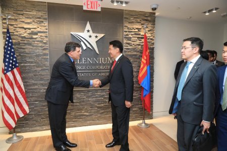 Ерөнхий сайд У.Хүрэлсүх мянганы сорилтын корпорацын төлөөлөгчидтэй уулзлаа