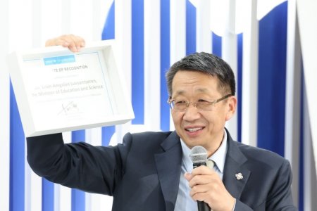 БҮС НУТГИЙН ХЭМЖЭЭНД СУРГУУЛИЙН ӨМНӨХ БОЛОВСРОЛД МАНЛАЙЛАЛ ҮЗҮҮЛЖ АЖИЛЛАСАН УЛС БОЛЛОО