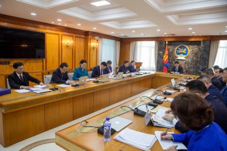 НИЙТИЙН ТЭЭВЭРТ 1200 ЦАХИЛГААН АВТОБУС НЭВТРҮҮЛЭХИЙГ ДЭМЖЛЭЭ