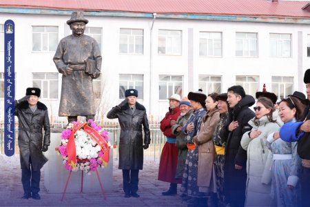 БНМАУ-ЫН ЕС ДЭХ ЕРӨНХИЙ САЙД ПЭЛЖИДИЙН ГЭНДЭНГИЙН 130 ЖИЛИЙН ОЙД ЗОРИУЛЖ ТАРАГТ СУМЫН ИТХ, ЗДТГ-ААС ЭРГЭН ДУРСАХ, ХОЙЧ ҮЕДЭЭ ҮЙЛ ХЭРГИЙГ НЬ СУРТАЛЧЛАХ АРГА ХЭМЖЭЭГ ТӨРӨЛХ НУТАГТ НЬ ЗОХИОН БАЙГУУЛЖ БАЙНА