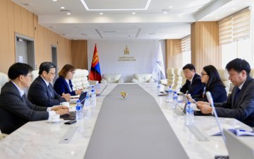  “Төсвийн зохистой удирдлагад чиглэсэн төр, хувийн хэвшлийн түншлэлийн менежментийн чадавх бэхжүүлэх” төслийн явцын талаар хэлэлцэв