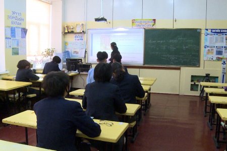 Сурагчдын эсрэг хүчирхийлэл үйлдэгчдийн 15 хувийг сургуулийн багш нар эзэлж байна