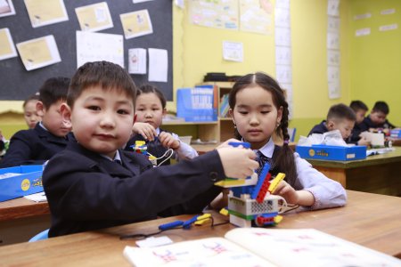 Энэ бямба гарагт төрийн өмчийн бүх цэцэрлэг, сургуулиуд хичээллэнэ