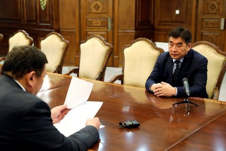 ​УИХ-ын дарга Ерөнхий аудиторыг ажлаа өгөхийг шаардав