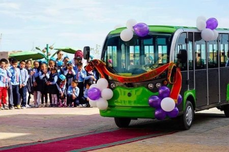 ДОРНОД: Эко автобус сурагчдад үйлчилж эхэллээ