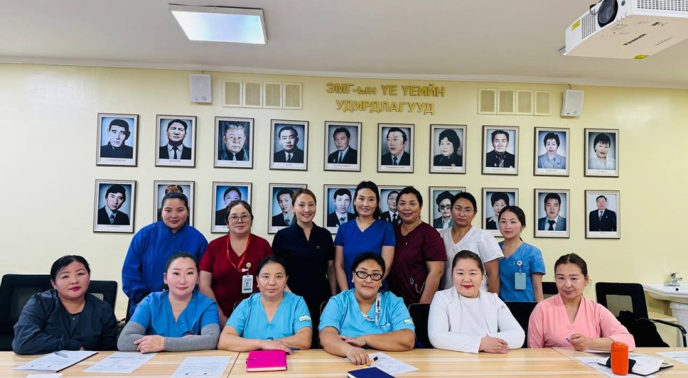 Аймгийн нэгдсэн эмнэлгийн Шинэ сувилагч, эмнэлгийн тусгай мэргэжилтэн нарт Эрүүл мэндийн газрын сургагч багш мэргэжил арга зүйн зөвлөгөө өгч ажиллалаа. 